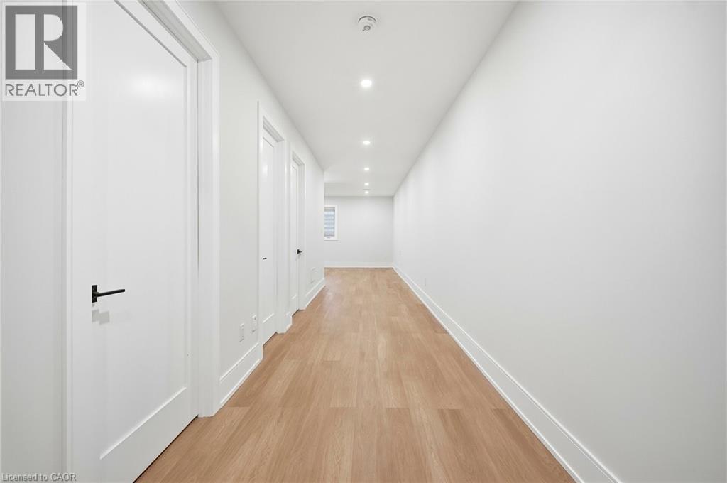 1228 Alexandra Avenue, Mississauga, Ontario  L5E 2A5 - Photo 35 - 40805776