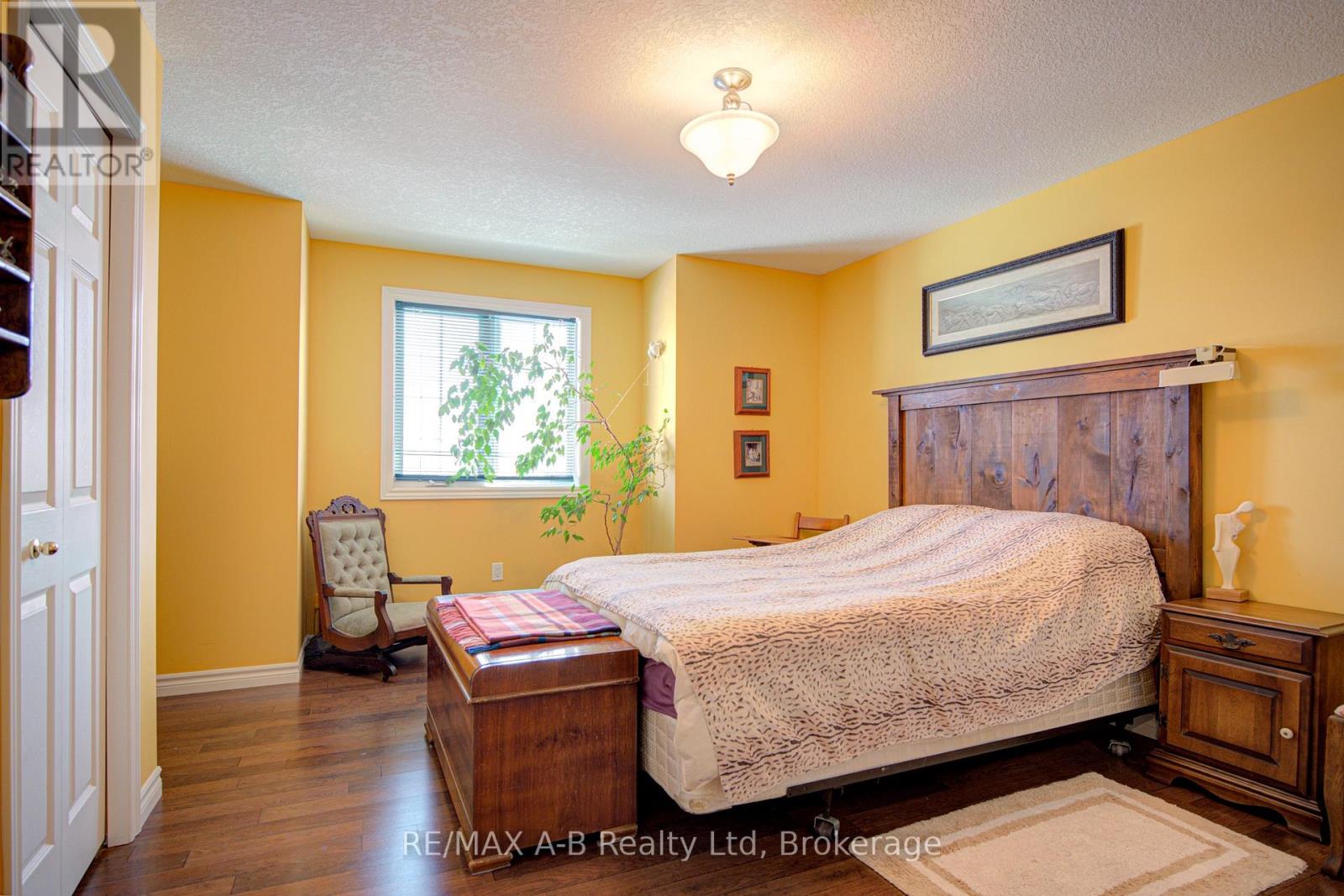 10 Edison Street, St. Marys, Ontario  N4X 1E6 - Photo 22 - X12799228