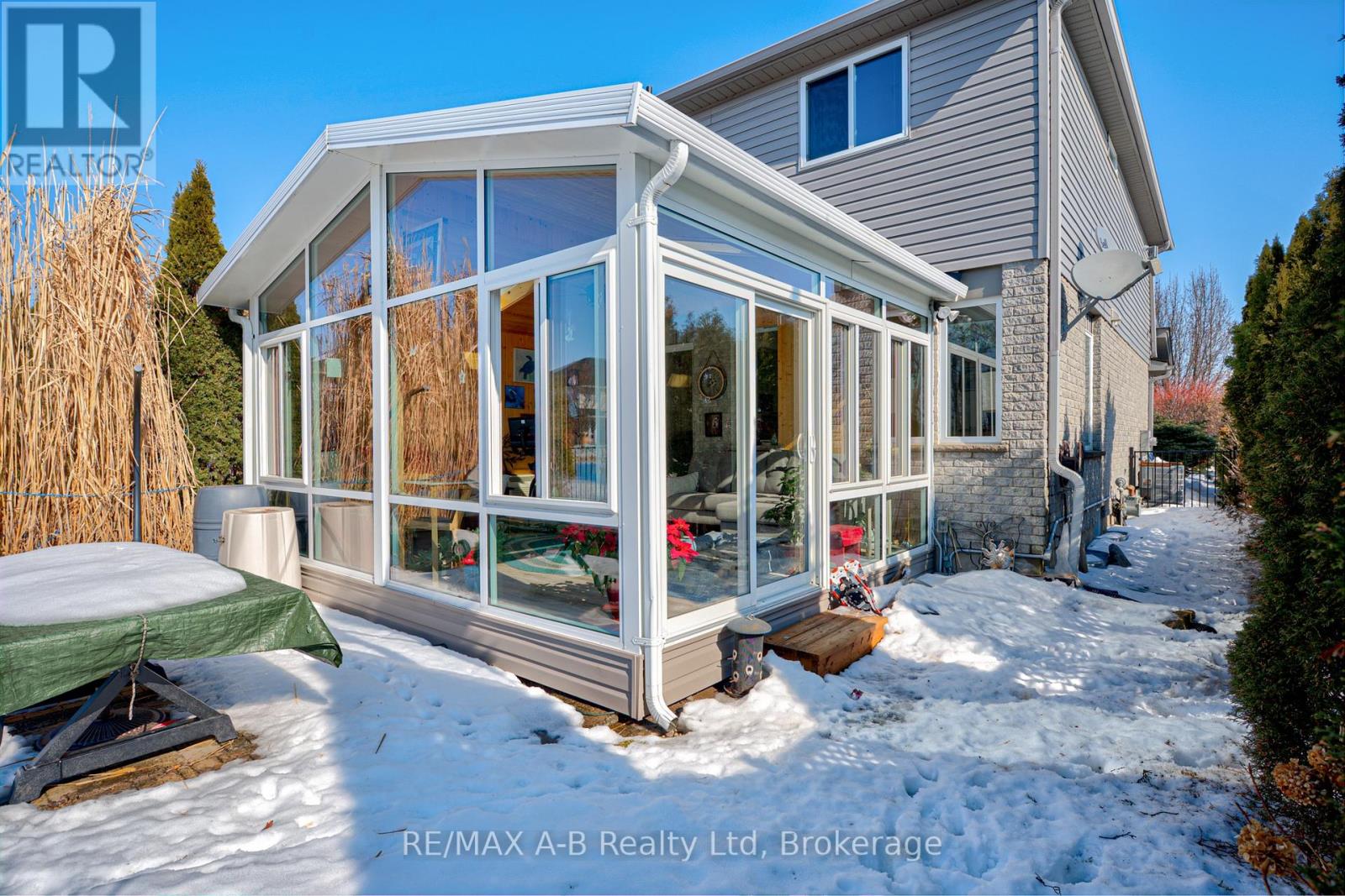 10 Edison Street, St. Marys, Ontario  N4X 1E6 - Photo 33 - X12799228