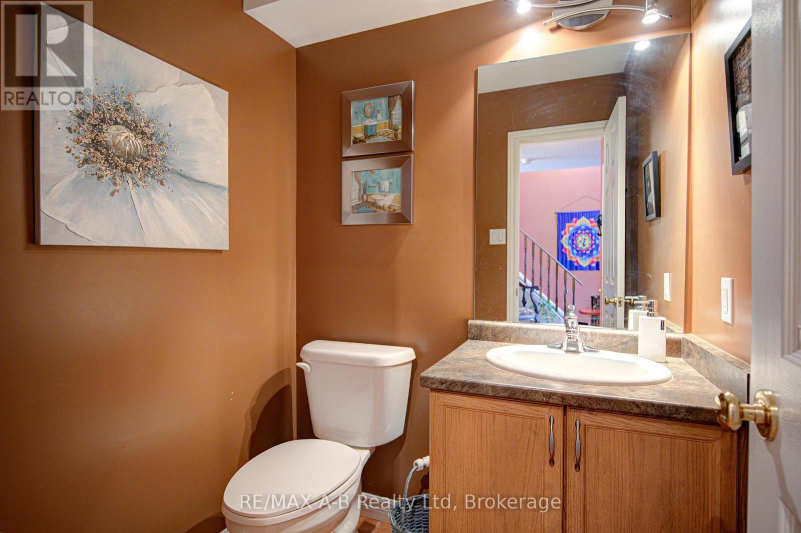 10 Edison Street, St. Marys, Ontario  N4X 1E6 - Photo 7 - X12799228