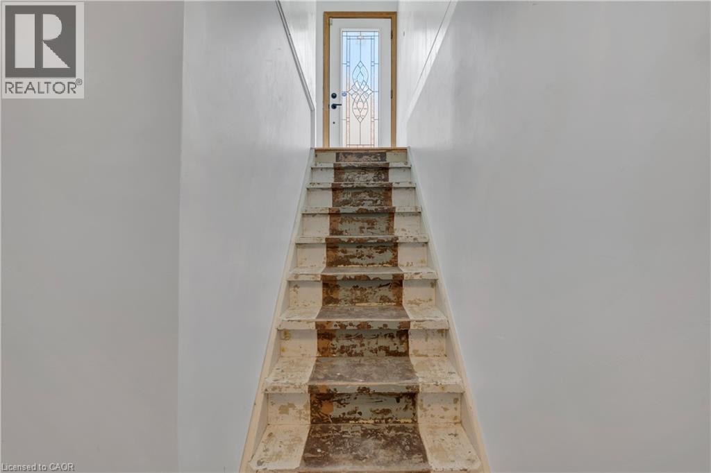 446 East 36th Street, Hamilton, Ontario  L8V 4A5 - Photo 21 - 40761310