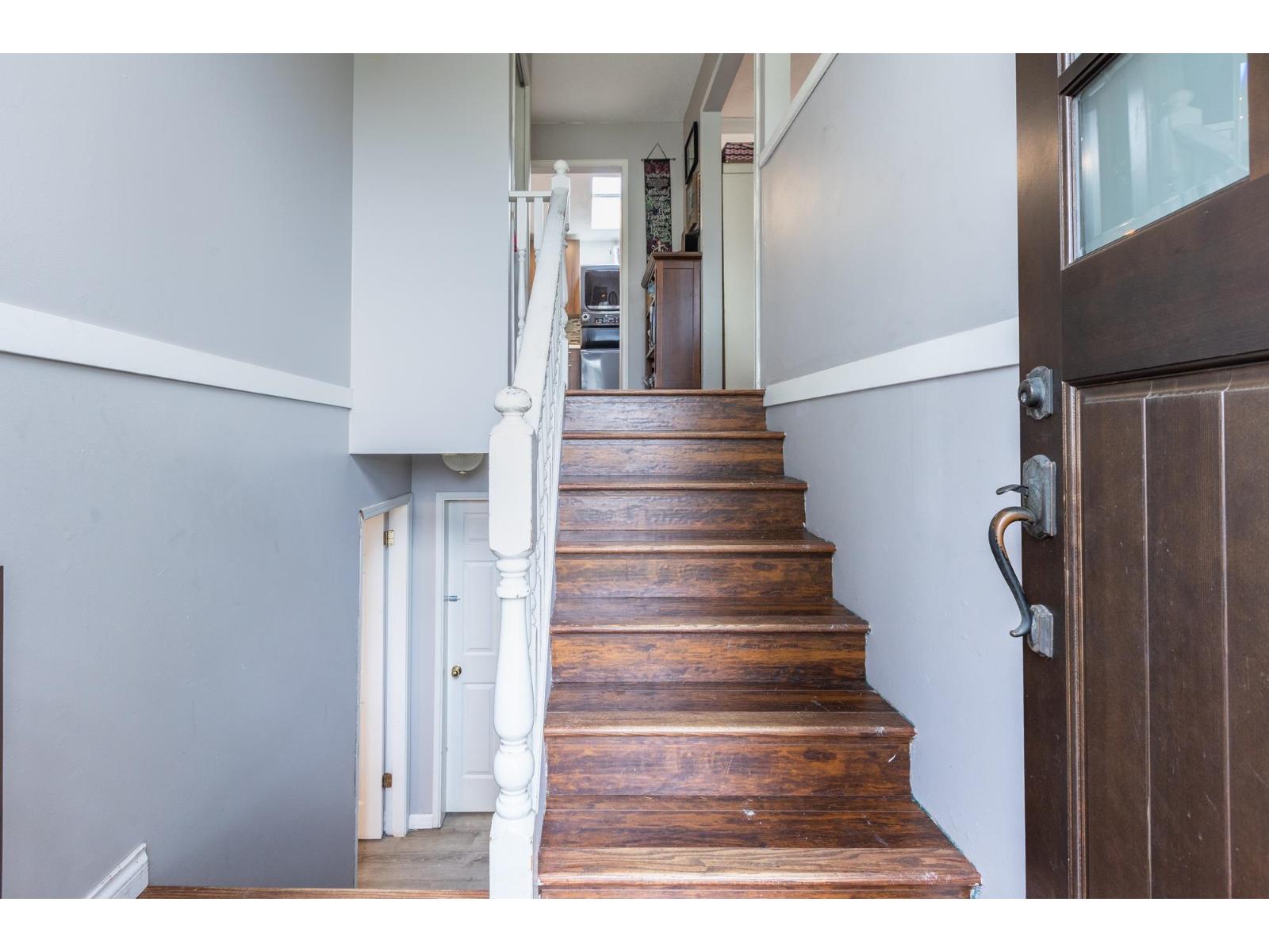 27283 29 Avenue, Langley, British Columbia  V4W 3J8 - Photo 3 - R3088803