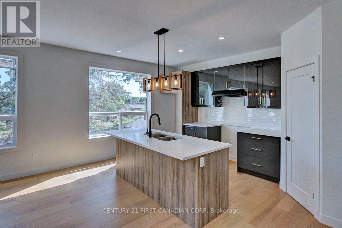 173 William Street, North Middlesex, Ontario  N0M 1A0 - Photo 16 - X12799246