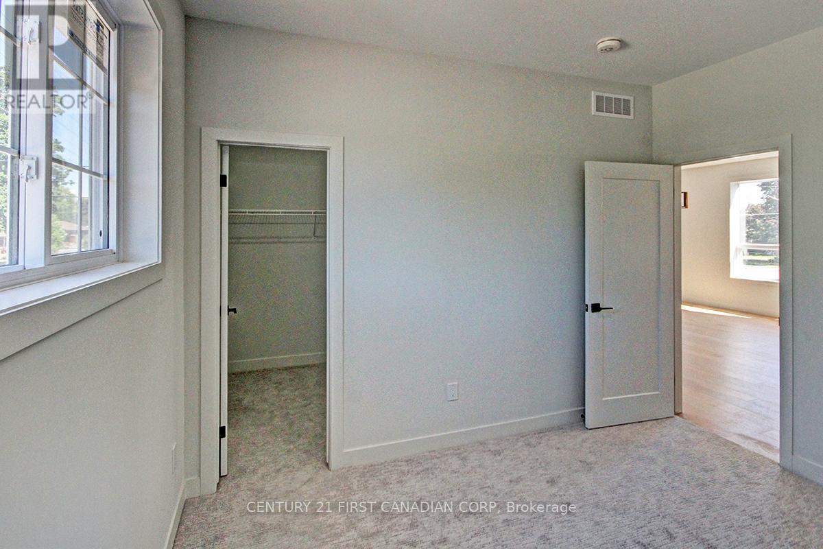 173 William Street, North Middlesex, Ontario  N0M 1A0 - Photo 21 - X12799246