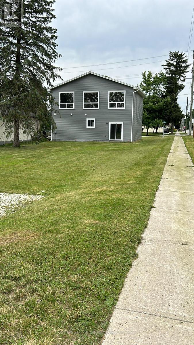 173 William Street, North Middlesex, Ontario  N0M 1A0 - Photo 24 - X12799246