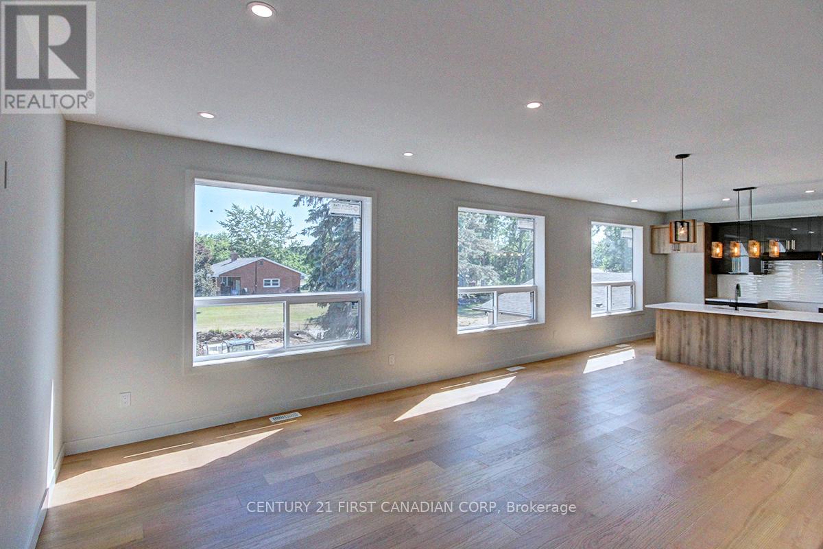 173 William Street, North Middlesex, Ontario  N0M 1A0 - Photo 8 - X12799246