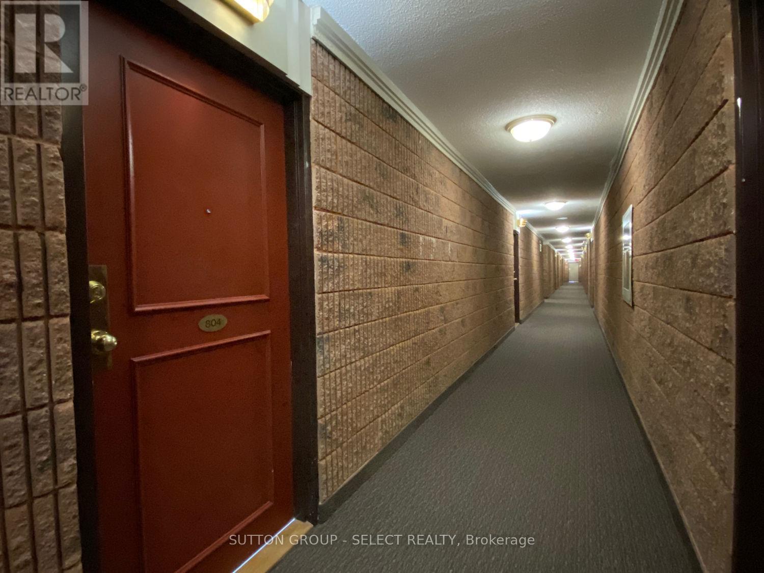 804 - 1105 Jalna Boulevard, London South, Ontario  N6E 2S9 - Photo 2 - X12799264