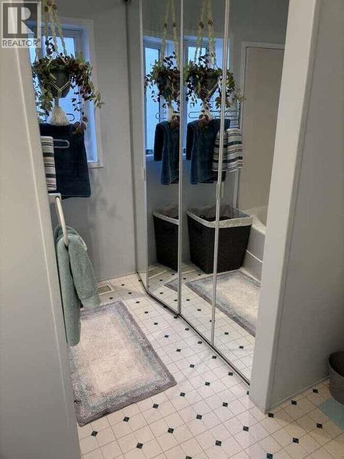 4980 Vernon Street, Grand Forks, British Columbia  V0H 1H5 - Photo 19 - 10376406