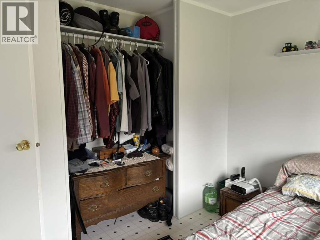 4980 Vernon Street, Grand Forks, British Columbia  V0H 1H5 - Photo 12 - 10376406