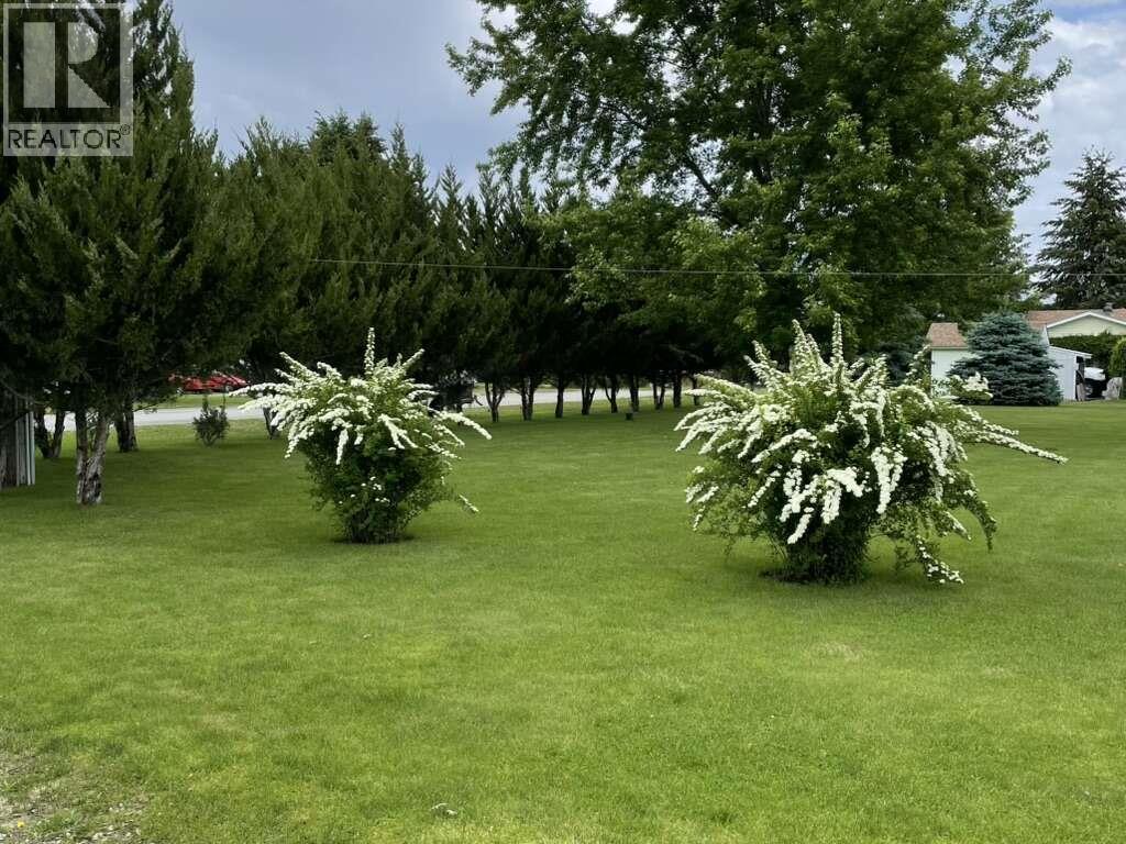 4980 Vernon Street, Grand Forks, British Columbia  V0H 1H5 - Photo 4 - 10376406