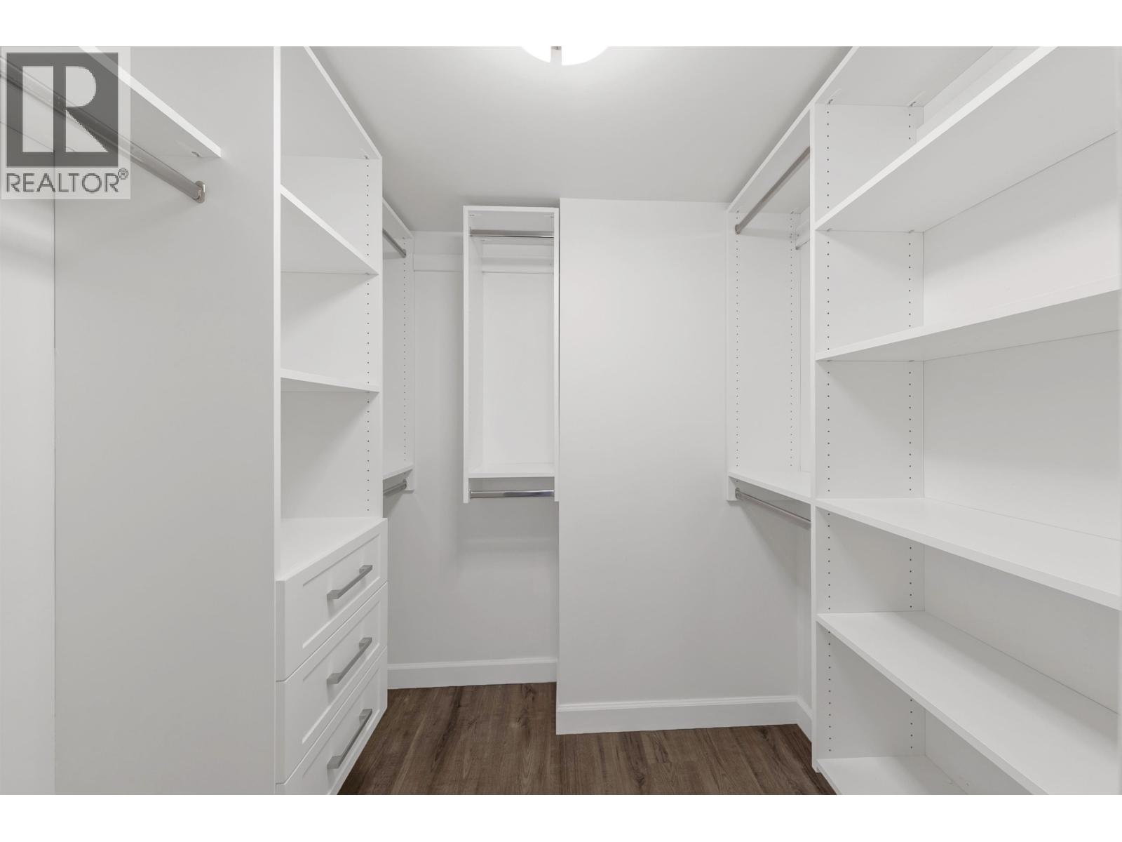 205 6188 Patterson Avenue, Burnaby, British Columbia  V5H 2N1 - Photo 15 - R3091076