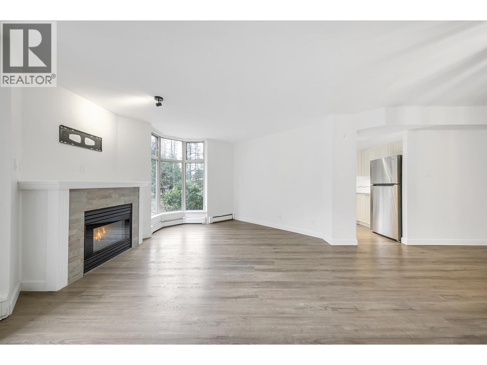 205 6188 Patterson Avenue, Burnaby, British Columbia  V5H 2N1 - Photo 9 - R3091076