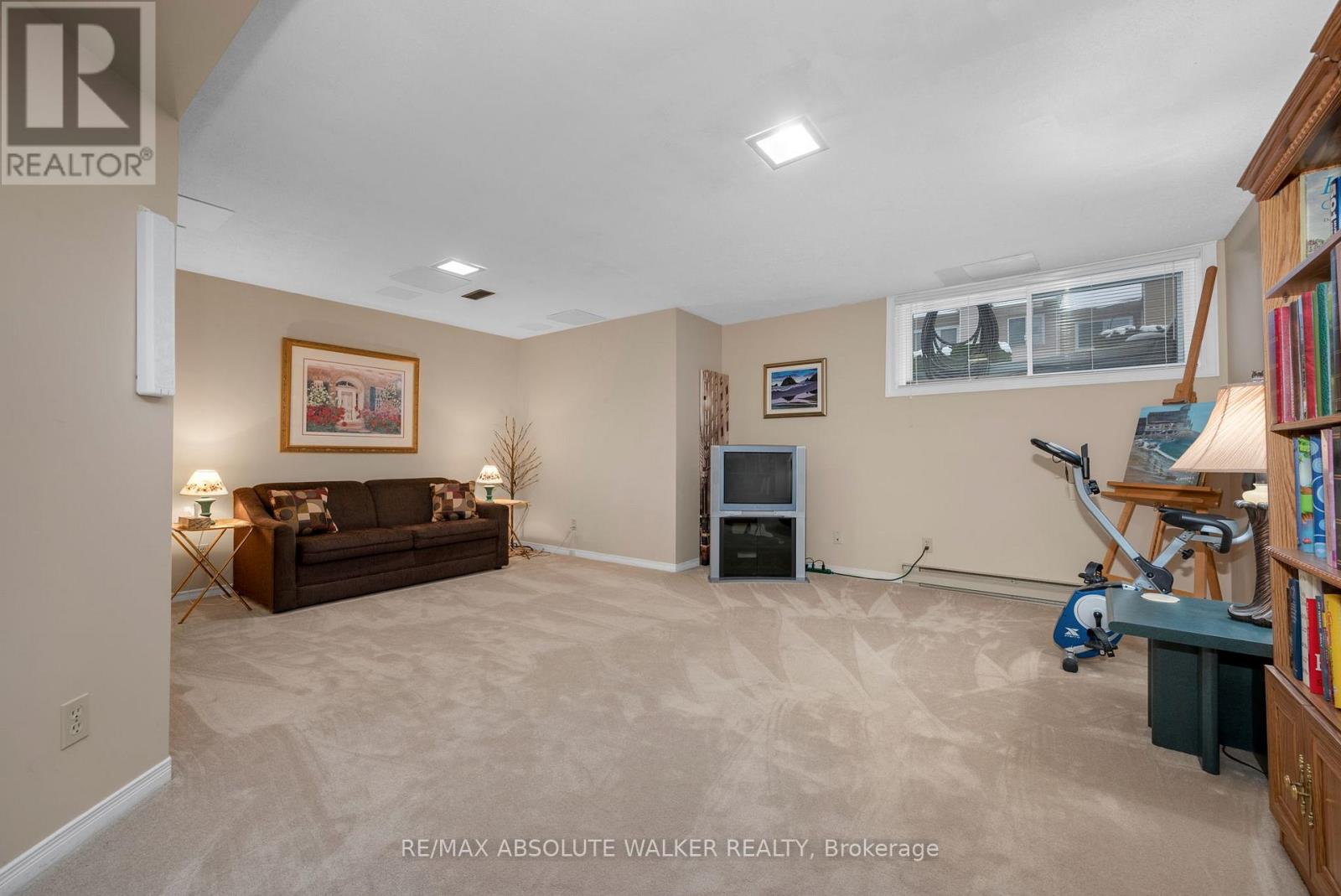 6169 Oak Meadows Drive, Ottawa, Ontario  K1C 7G8 - Photo 28 - X12799236