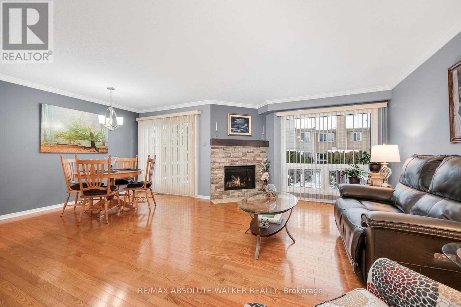 6169 Oak Meadows Drive, Ottawa, Ontario  K1C 7G8 - Photo 8 - X12799236