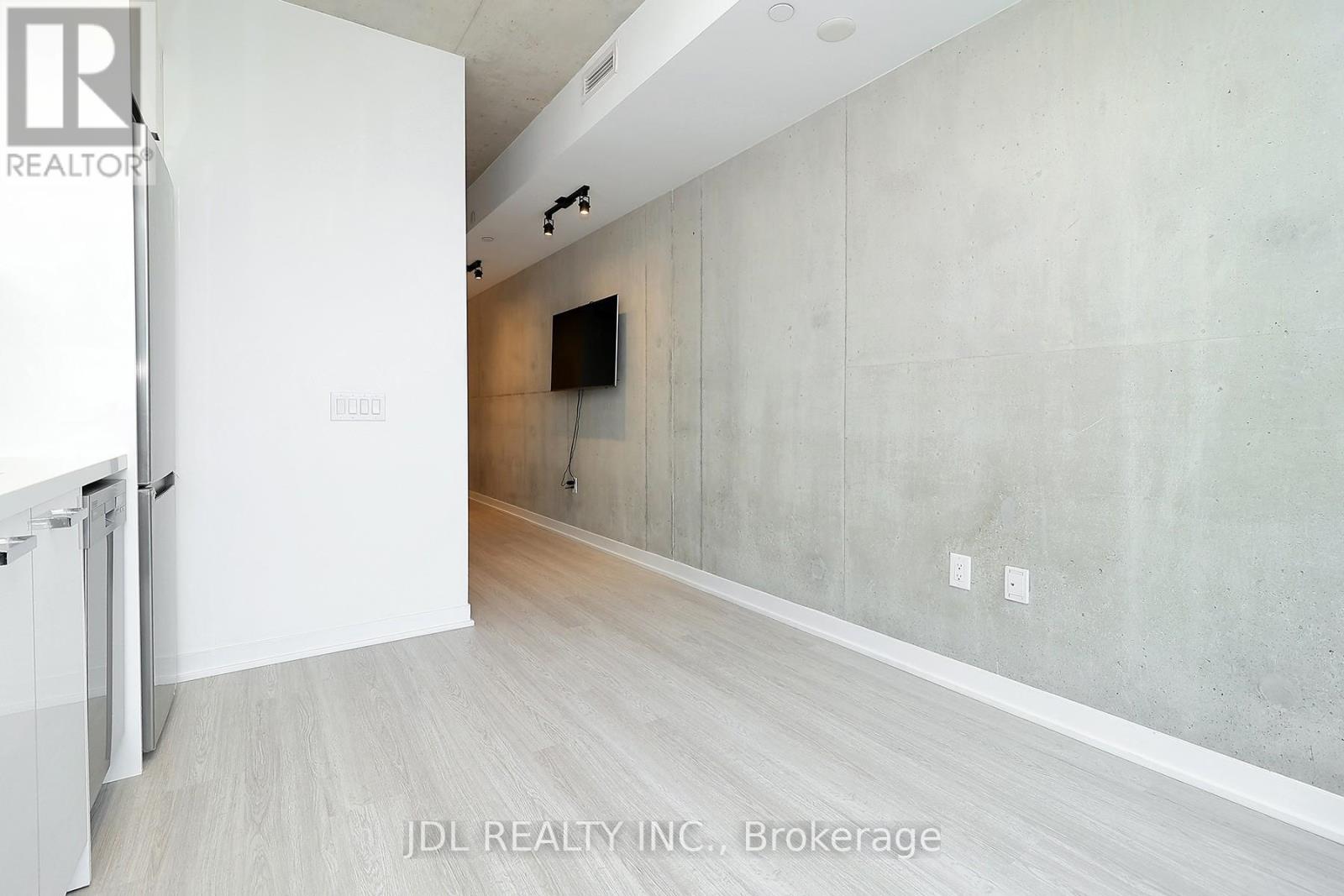 519 - 195 Mccaul Street, Toronto (Kensington-Chinatown), Ontario  M5T 1W6 - Photo 5 - C12796972