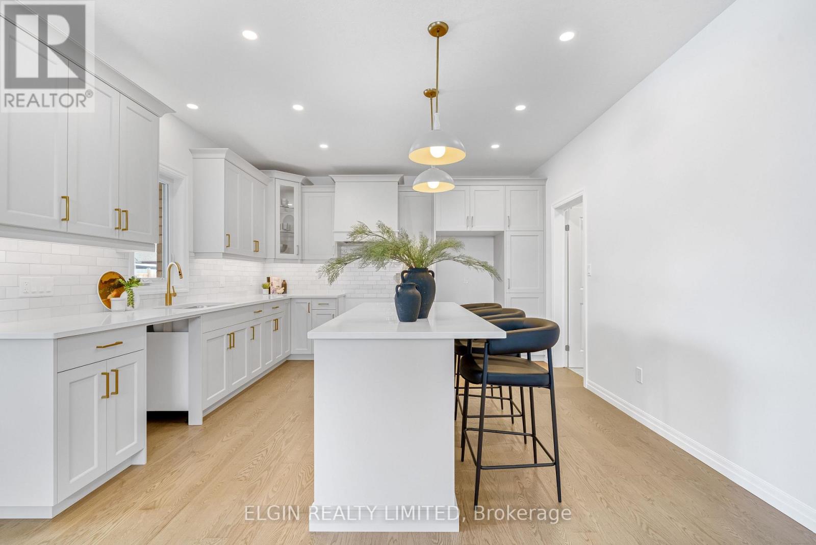 42203 Mcbain Line, Central Elgin, Ontario  N5P 0E4 - Photo 15 - X12576048