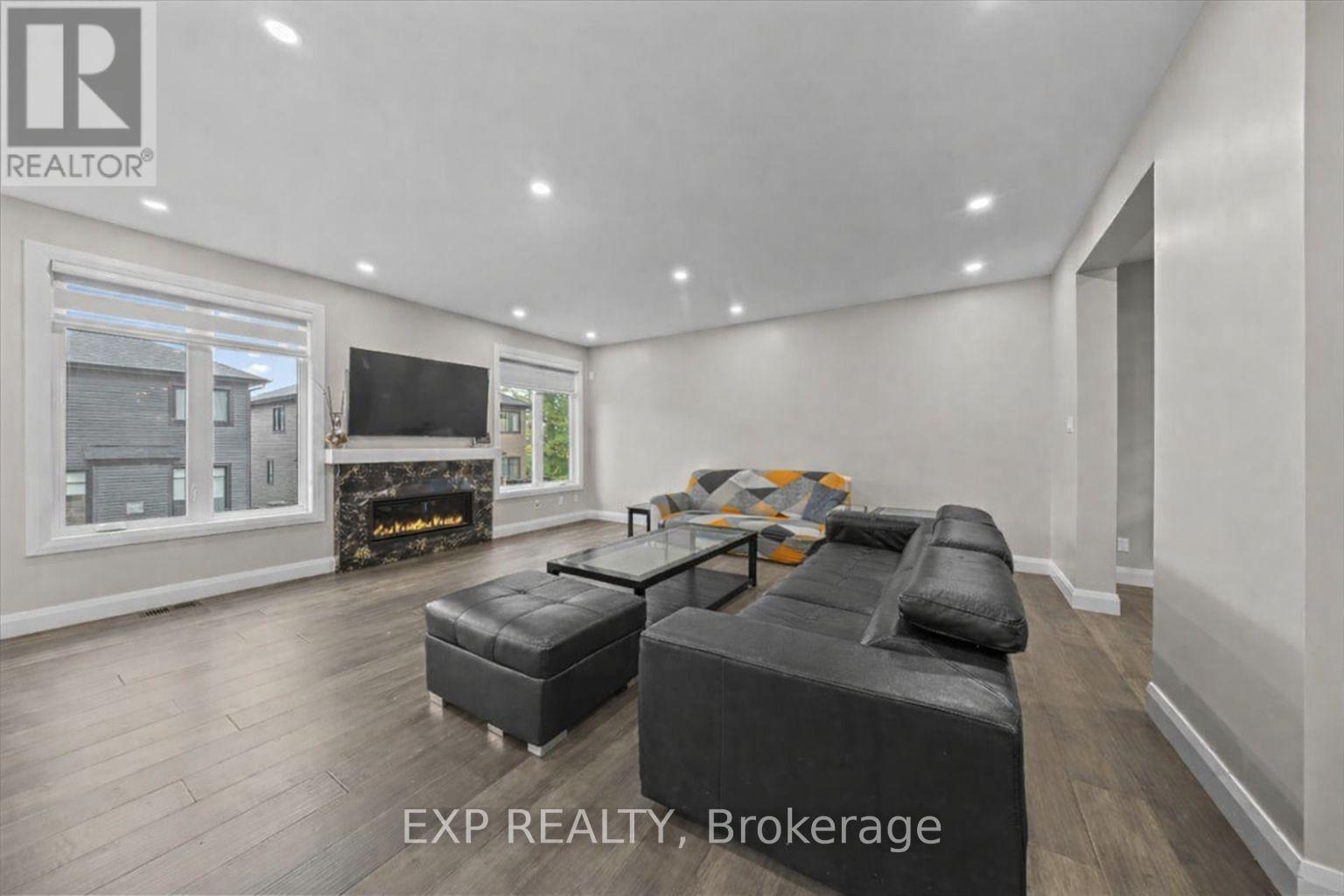 348 Abbeydale Circle, Ottawa, Ontario  K2K 0E9 - Photo 10 - X12662442