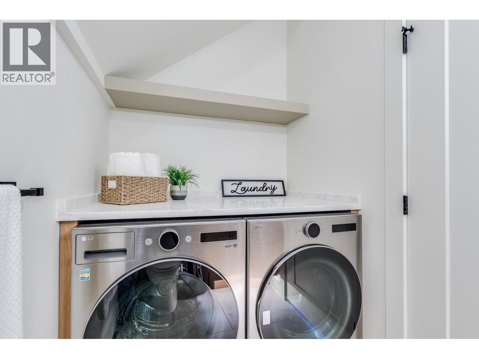 1 2263 E 35th Avenue, Vancouver, British Columbia  V5P 1C1 - Photo 12 - R3091214