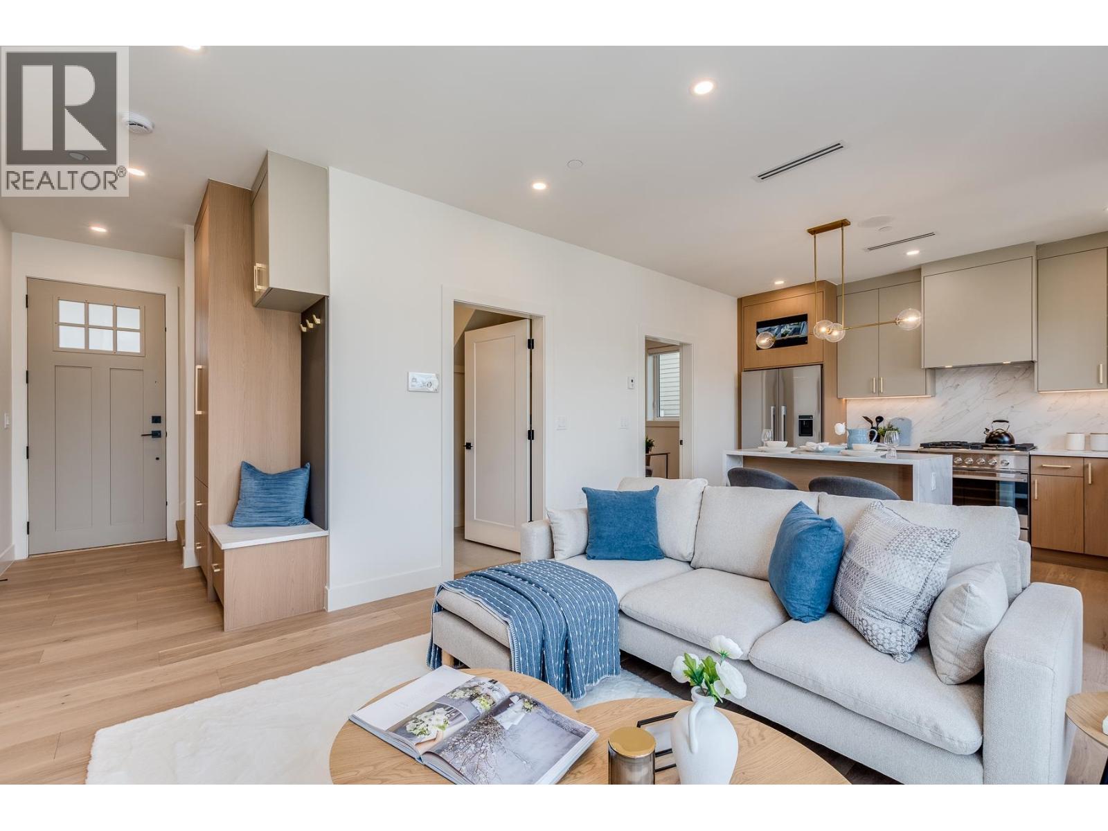 1 2263 E 35th Avenue, Vancouver, British Columbia  V5P 1C1 - Photo 6 - R3091214