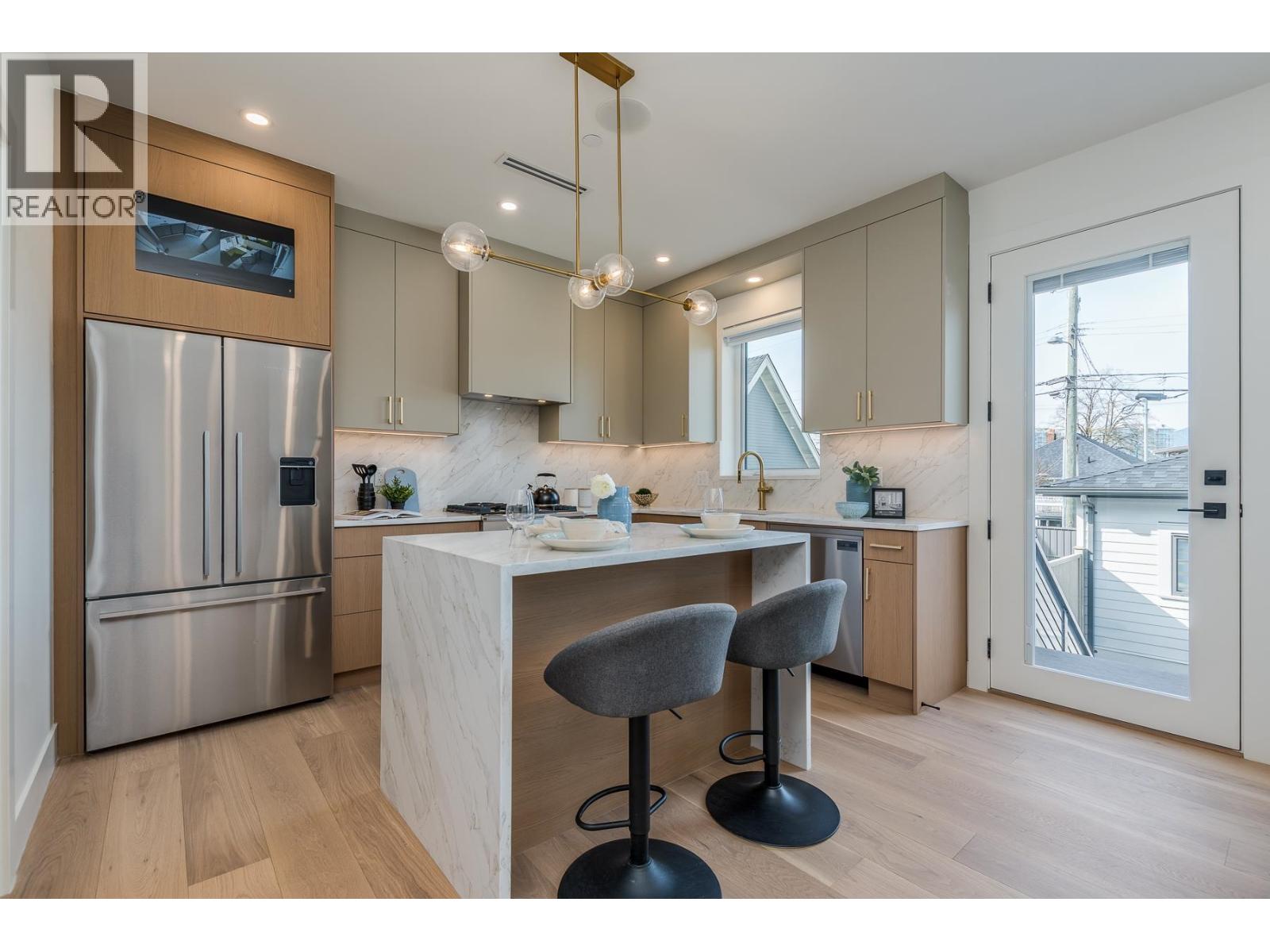 1 2263 E 35th Avenue, Vancouver, British Columbia  V5P 1C1 - Photo 7 - R3091214