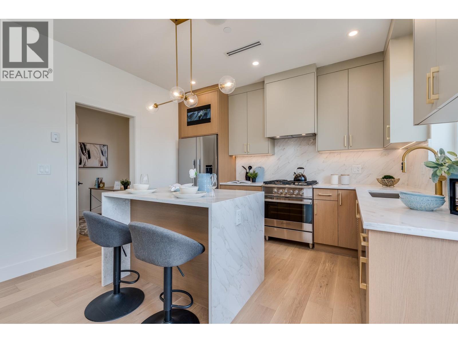 1 2263 E 35th Avenue, Vancouver, British Columbia  V5P 1C1 - Photo 8 - R3091214