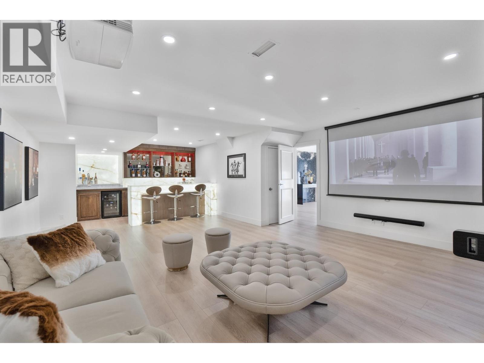 284 Montroyal Boulevard, North Vancouver, British Columbia  V7N 4E5 - Photo 19 - R3091175