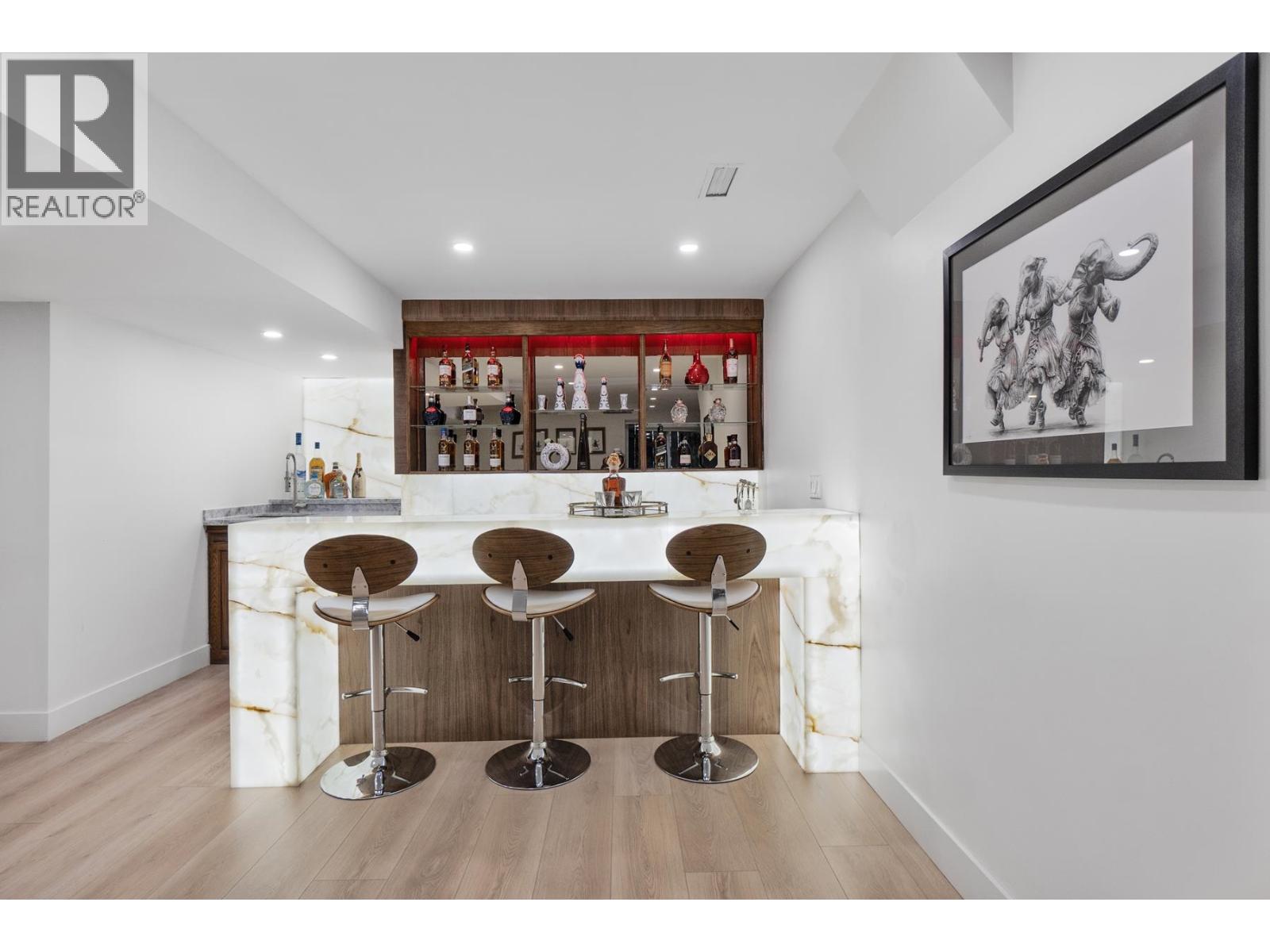 284 Montroyal Boulevard, North Vancouver, British Columbia  V7N 4E5 - Photo 22 - R3091175