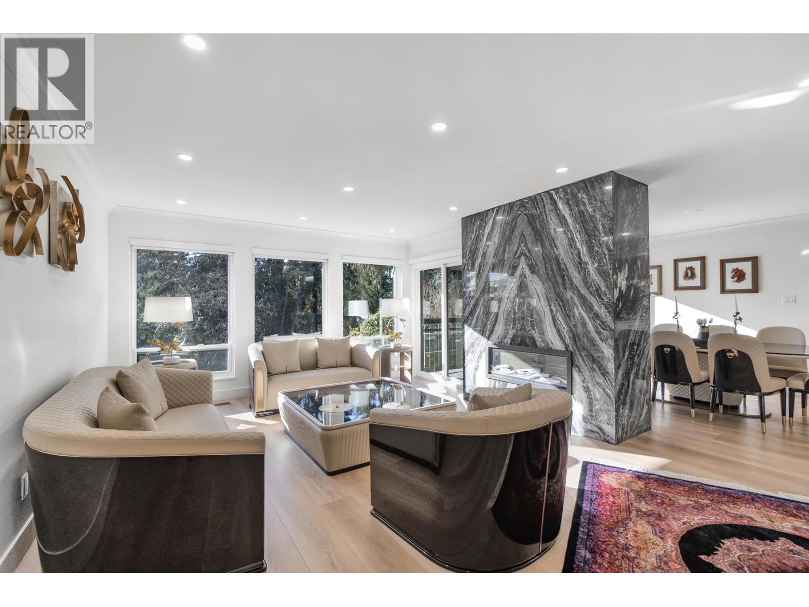 284 Montroyal Boulevard, North Vancouver, British Columbia  V7N 4E5 - Photo 6 - R3091175