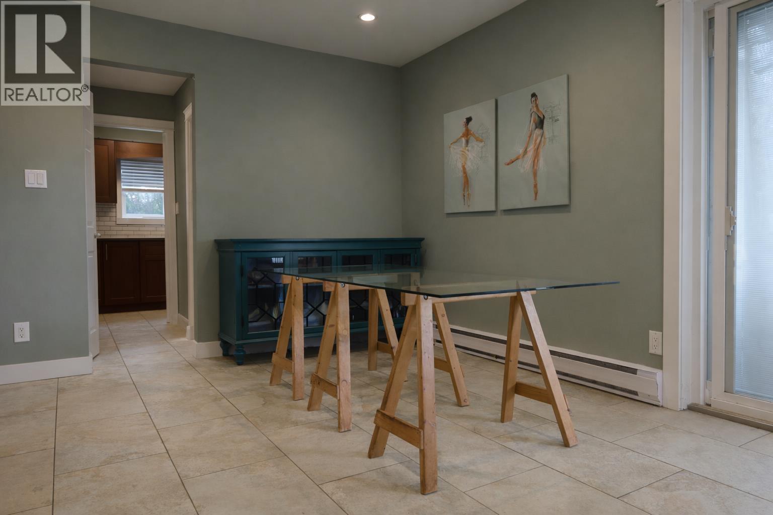 1009 Cypress Place, Squamish, British Columbia  V0N 1H0 - Photo 5 - R3091202