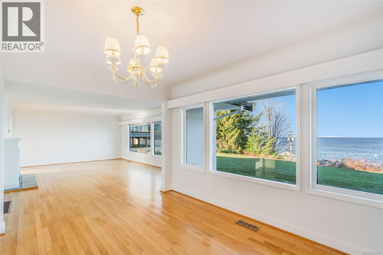 441 Memorial Ave, Qualicum Beach, British Columbia  V9K 1G8 - Photo 13 - 1021736