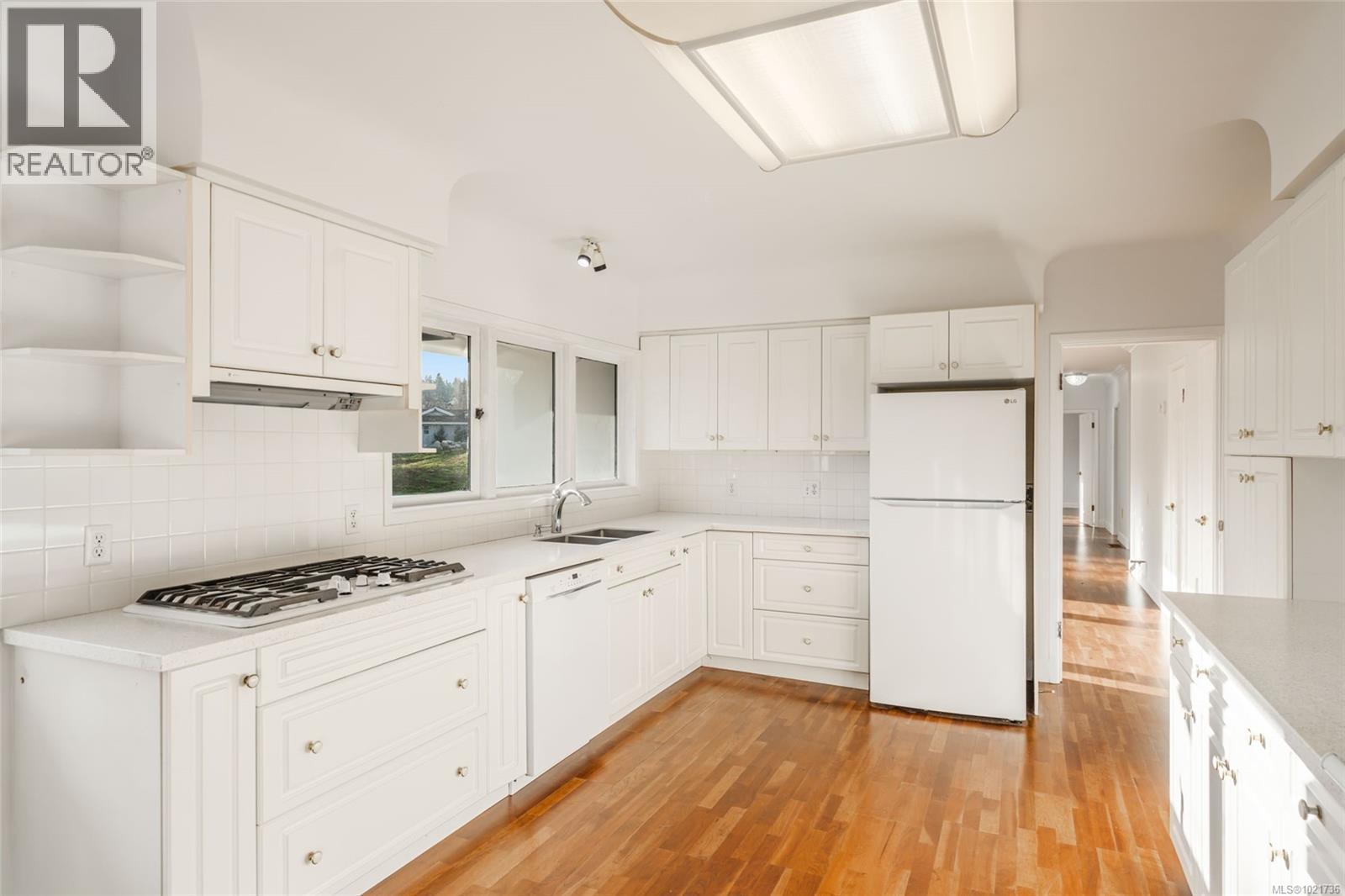 441 Memorial Ave, Qualicum Beach, British Columbia  V9K 1G8 - Photo 19 - 1021736