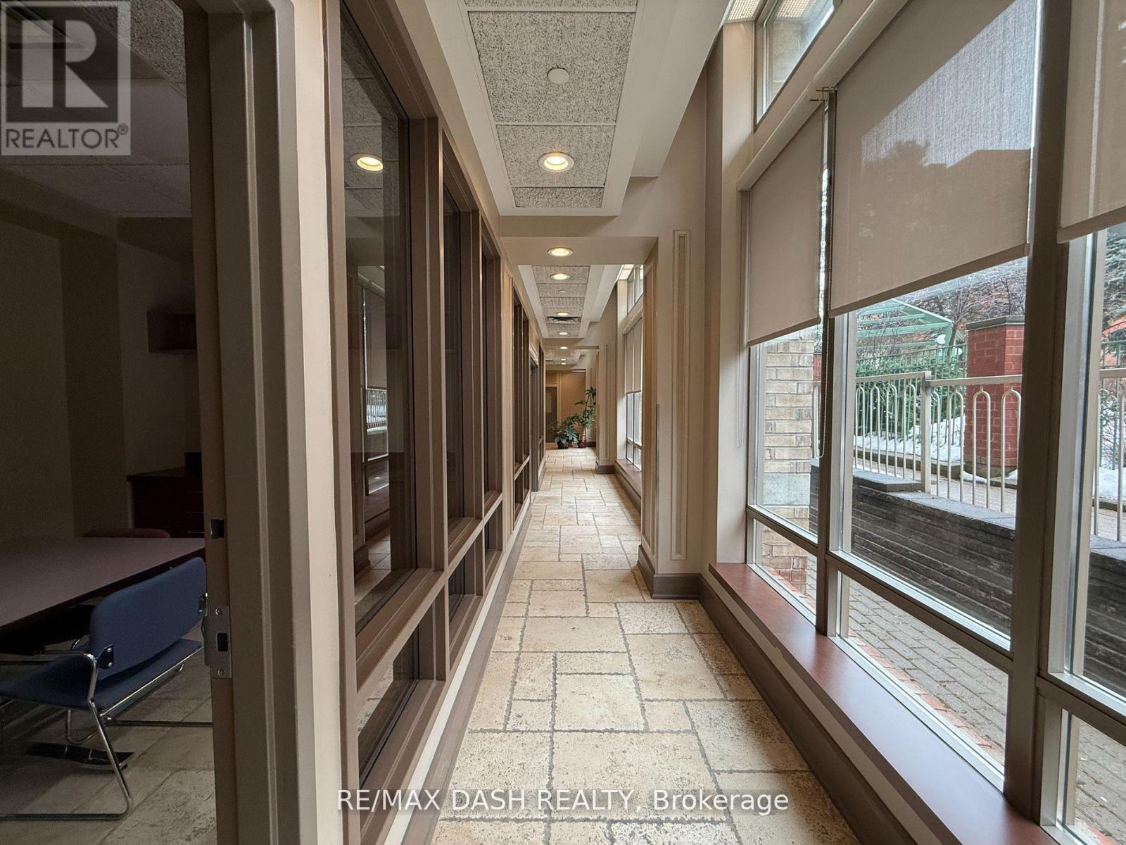 506 - 284 Bloor Street W, Toronto, Ontario  M5S 3B8 - Photo 3 - C12799226