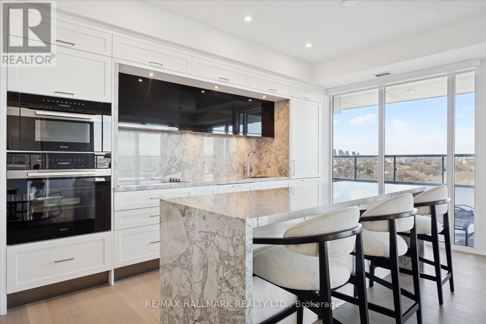 1403 - 10 Inn On The Park Drive, Toronto, Ontario  M3C 0P9 - Photo 17 - C12799240