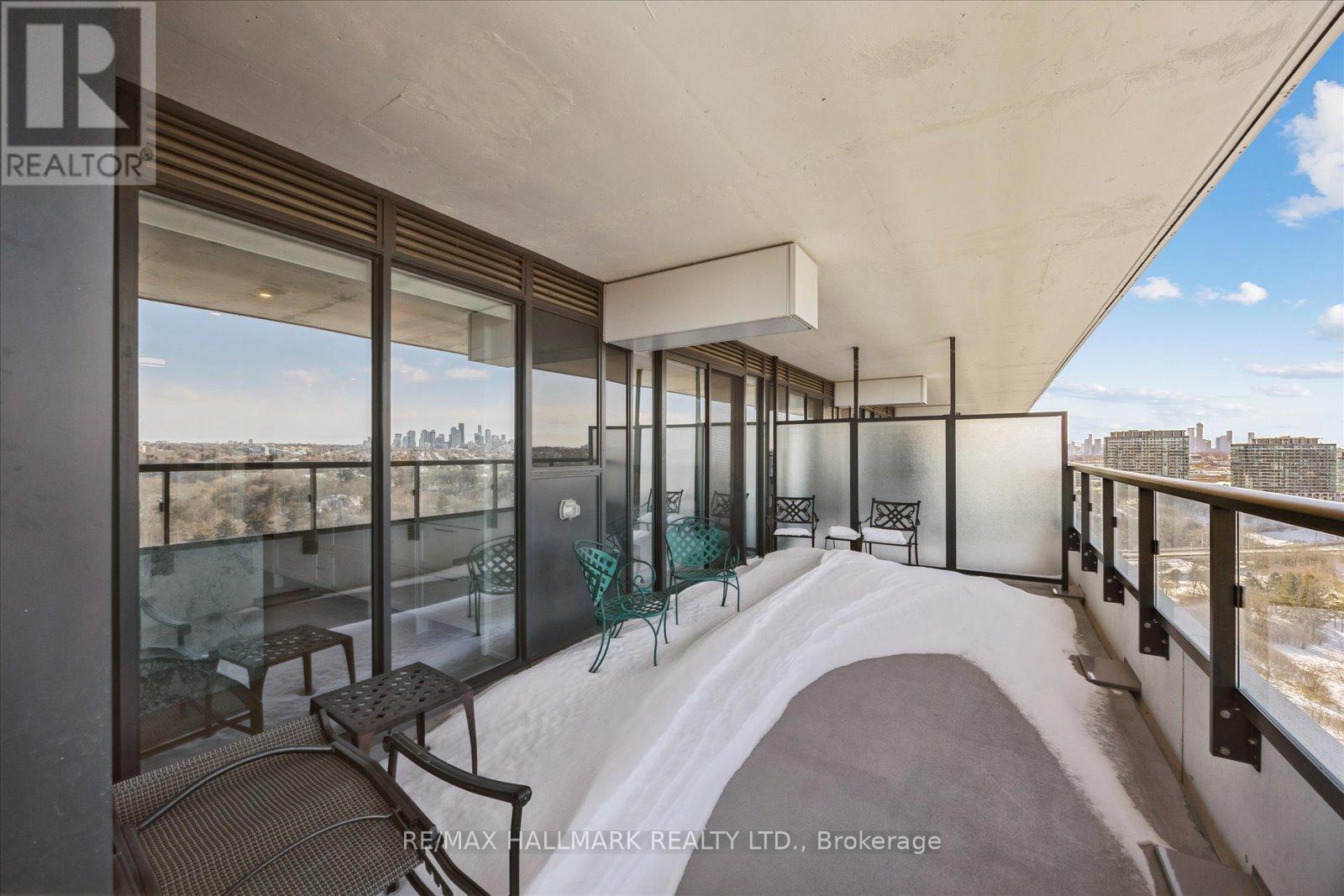 1403 - 10 Inn On The Park Drive, Toronto, Ontario  M3C 0P9 - Photo 37 - C12799240