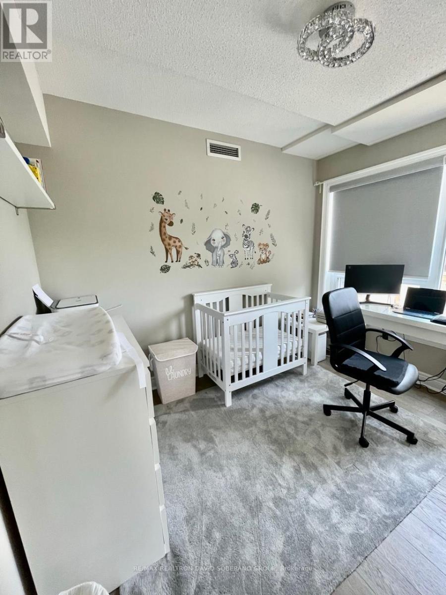 315 - 701 Sheppard Avenue W, Toronto, Ontario M3H 0B2 - Photo 5 - C12799274