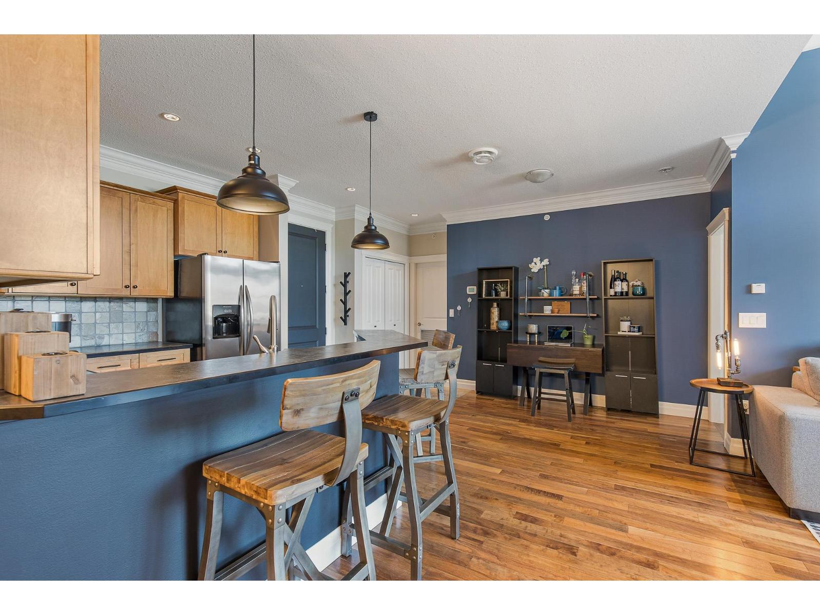 408b 45595 Tamihi Way, Garrison Crossing, Chilliwack, British Columbia  V2R 0G3 - Photo 11 - R3091166