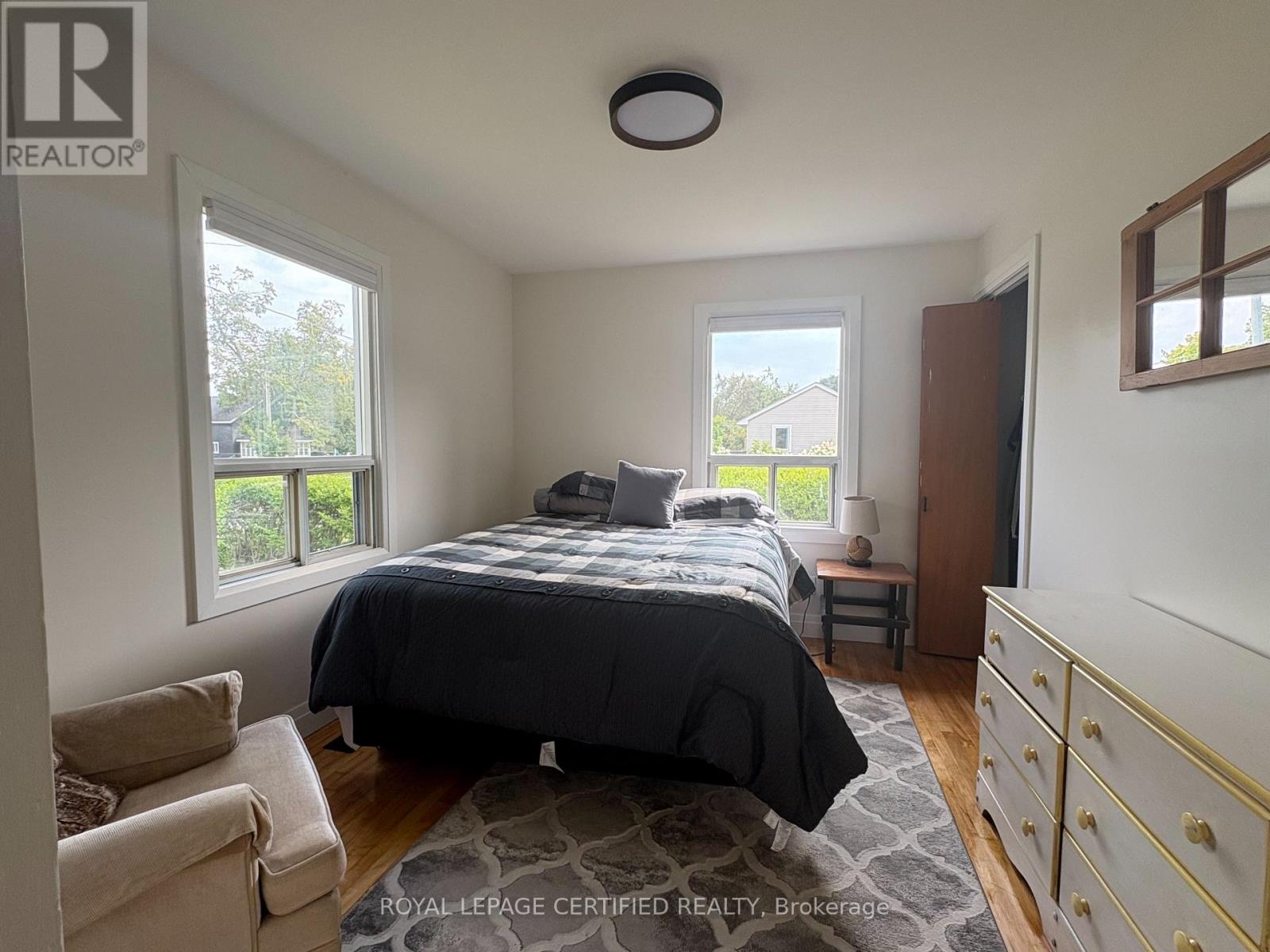 139 Memorial Avenue, Orillia, Ontario  L3V 5X1 - Photo 10 - S12799278