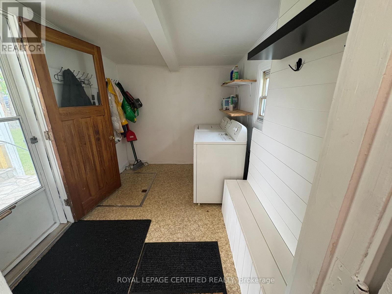 139 Memorial Avenue, Orillia, Ontario  L3V 5X1 - Photo 11 - S12799278