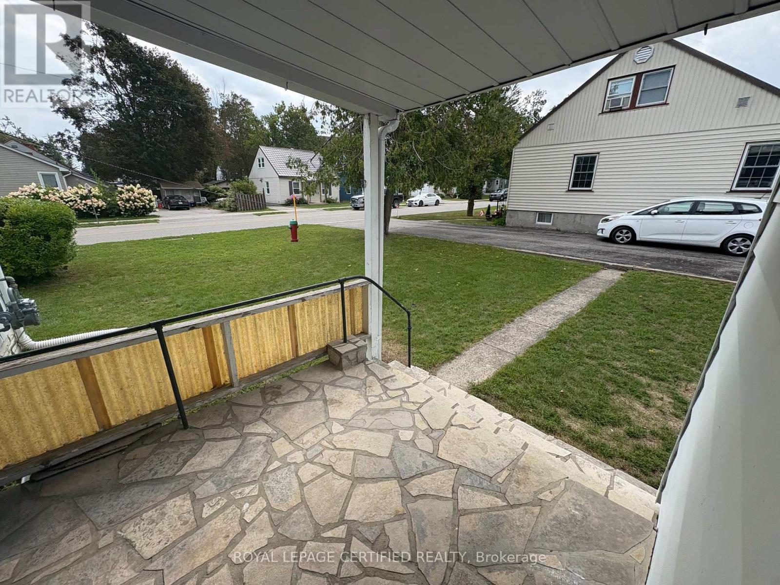 139 Memorial Avenue, Orillia, Ontario  L3V 5X1 - Photo 12 - S12799278