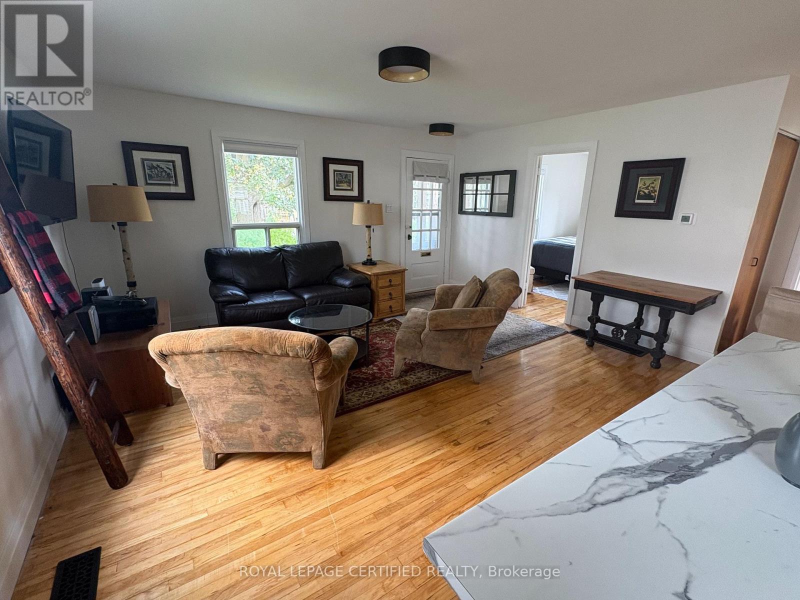 139 Memorial Avenue, Orillia, Ontario  L3V 5X1 - Photo 6 - S12799278