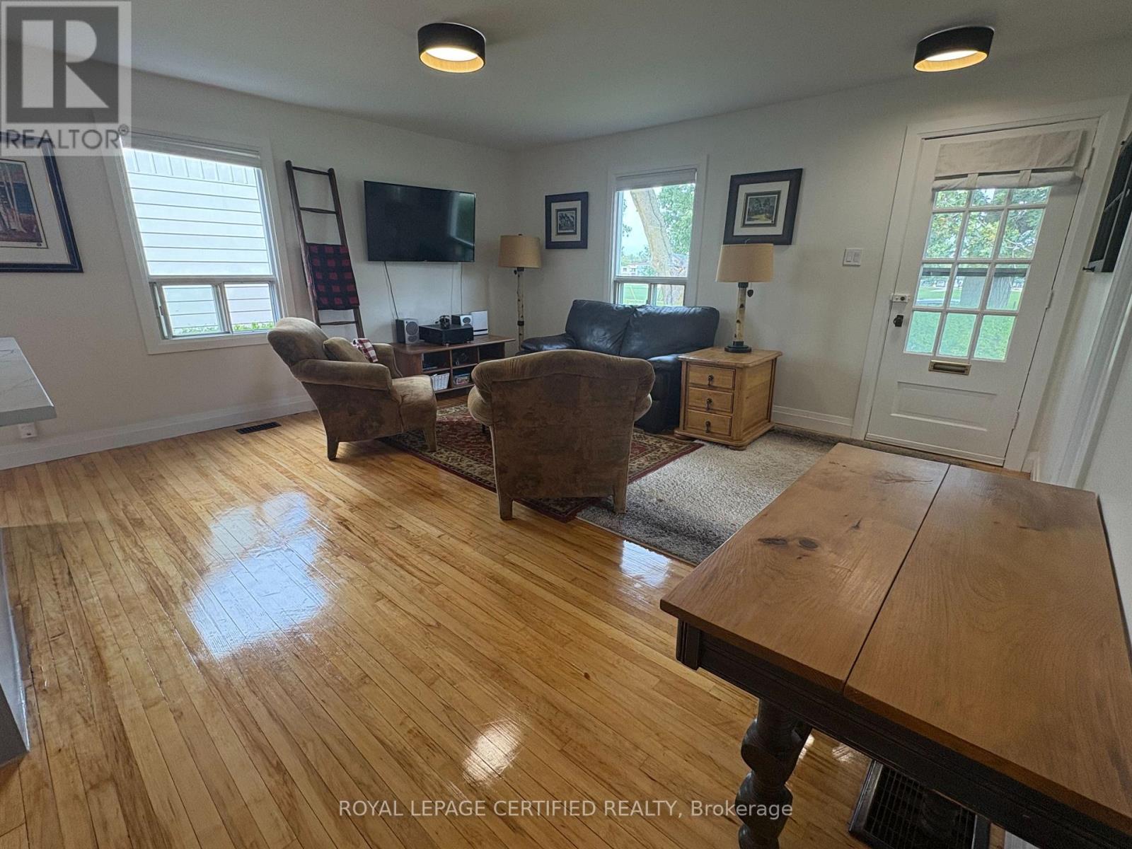 139 Memorial Avenue, Orillia, Ontario  L3V 5X1 - Photo 7 - S12799278