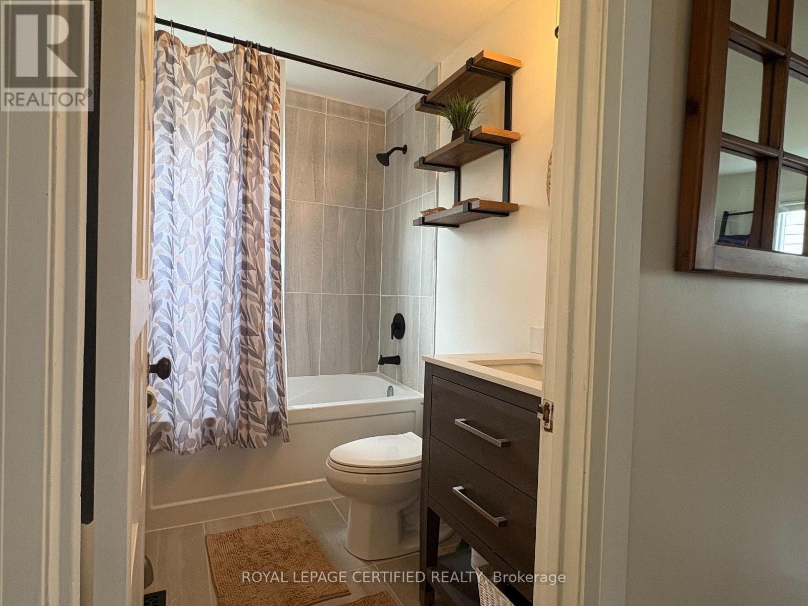 139 Memorial Avenue, Orillia, Ontario  L3V 5X1 - Photo 8 - S12799278