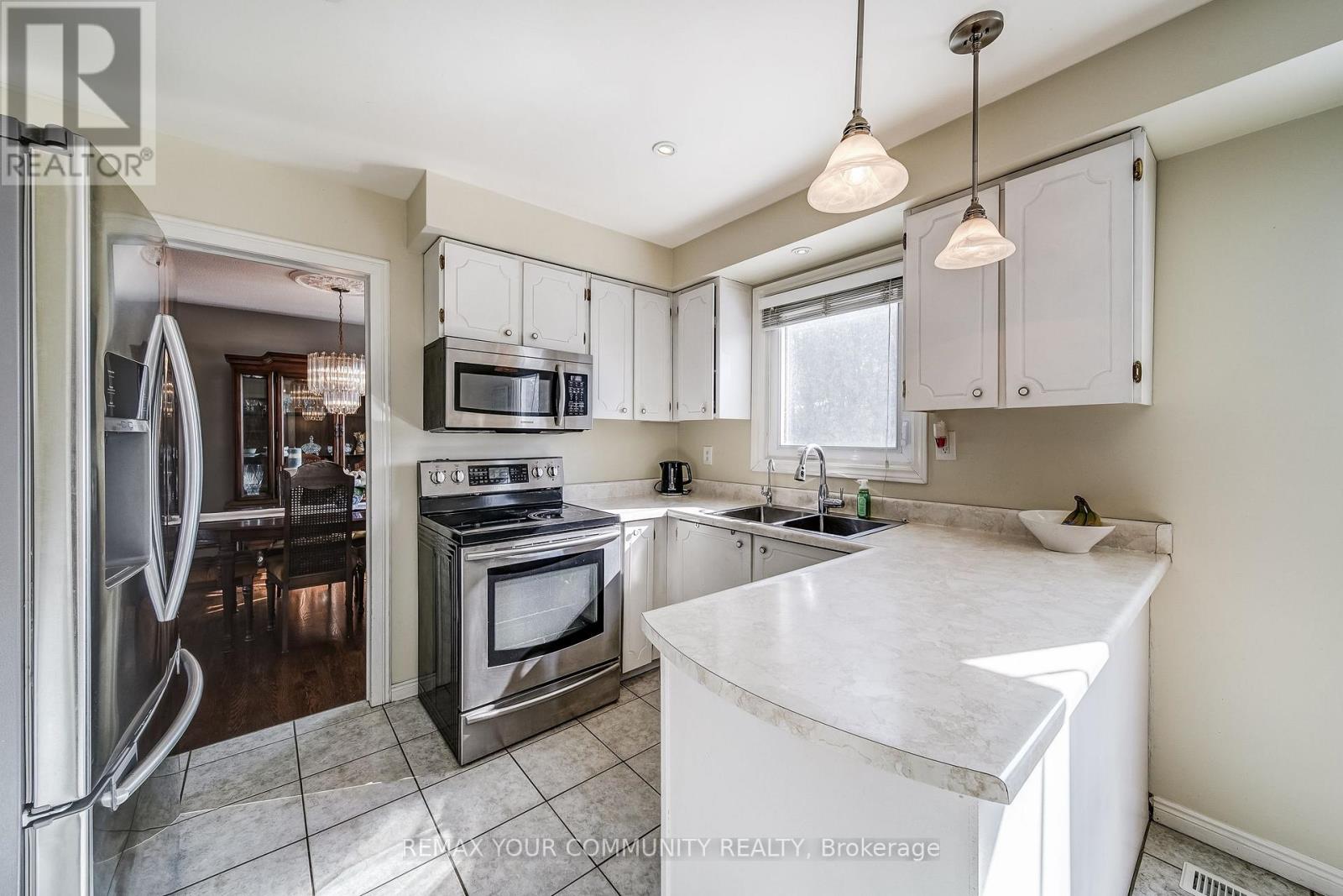 911 Ferndale Crescent, Newmarket, Ontario  L3Y 6B6 - Photo 12 - N12799164