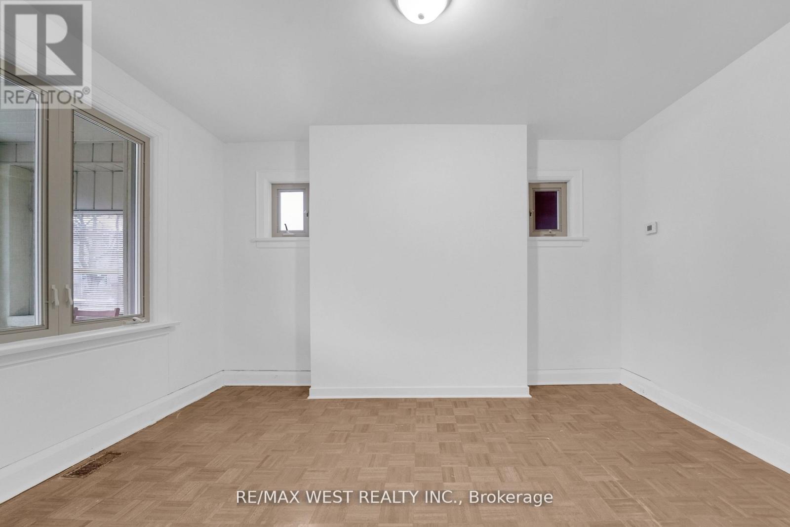 151 Ascot Avenue, Toronto, Ontario  M6E 1G5 - Photo 13 - W12799232