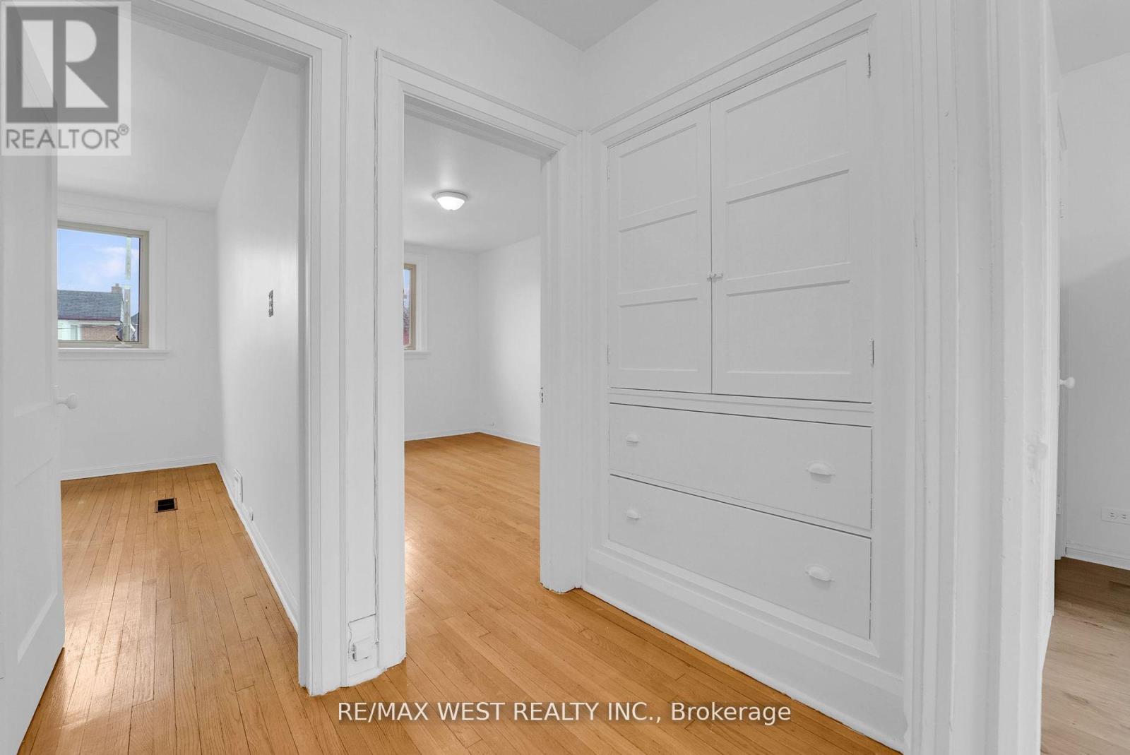 151 Ascot Avenue, Toronto, Ontario  M6E 1G5 - Photo 23 - W12799232