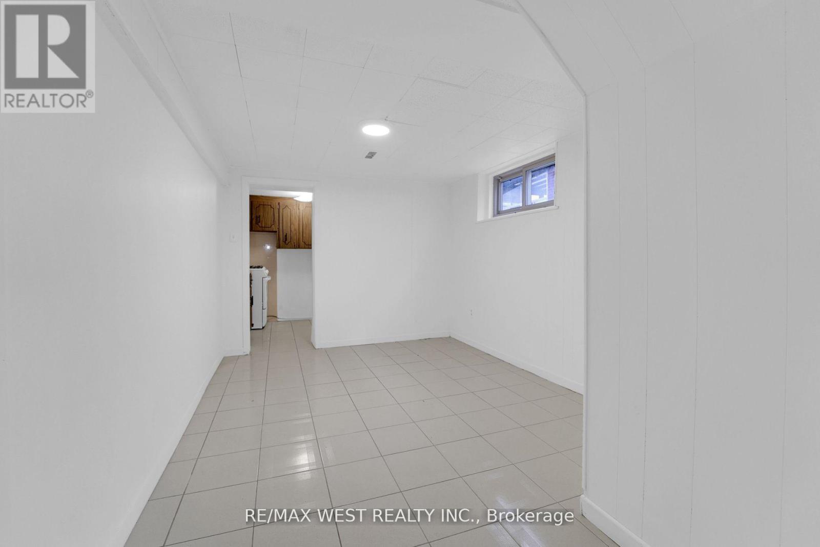 151 Ascot Avenue, Toronto, Ontario  M6E 1G5 - Photo 26 - W12799232