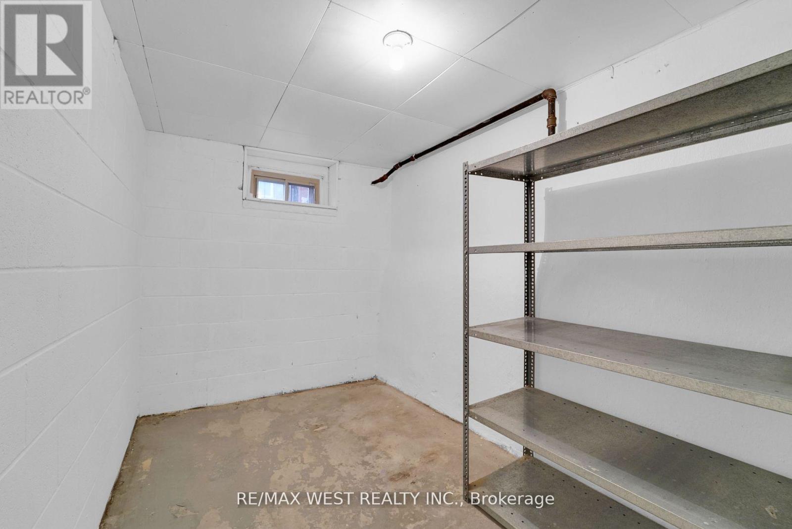 151 Ascot Avenue, Toronto, Ontario  M6E 1G5 - Photo 38 - W12799232