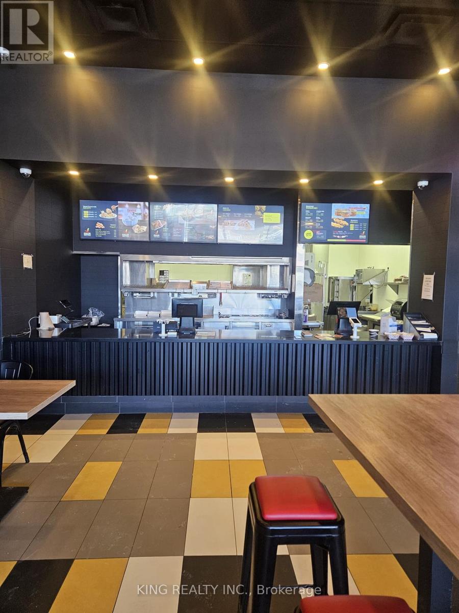 1476 DUNDAS STREET E, Mississauga, Ontario