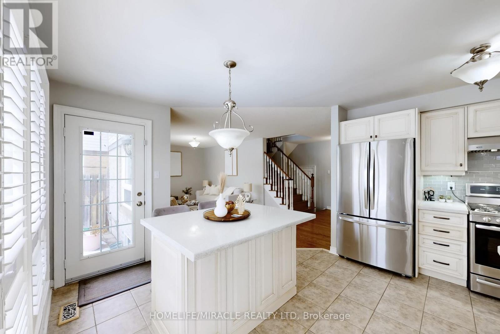 1012 Gordon Heights, Milton, Ontario  L9T 5S9 - Photo 15 - W12799256