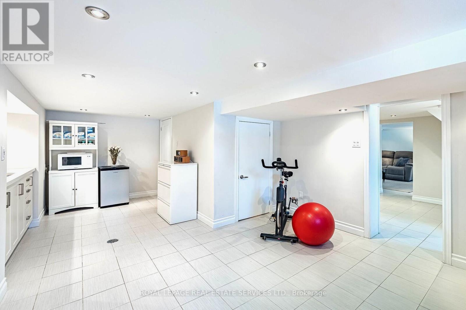 41 Ash Crescent, Toronto (Long Branch), Ontario  M8W 1E4 - Photo 32 - W12799280